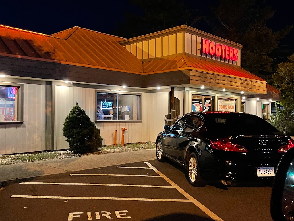 Image of Hooters