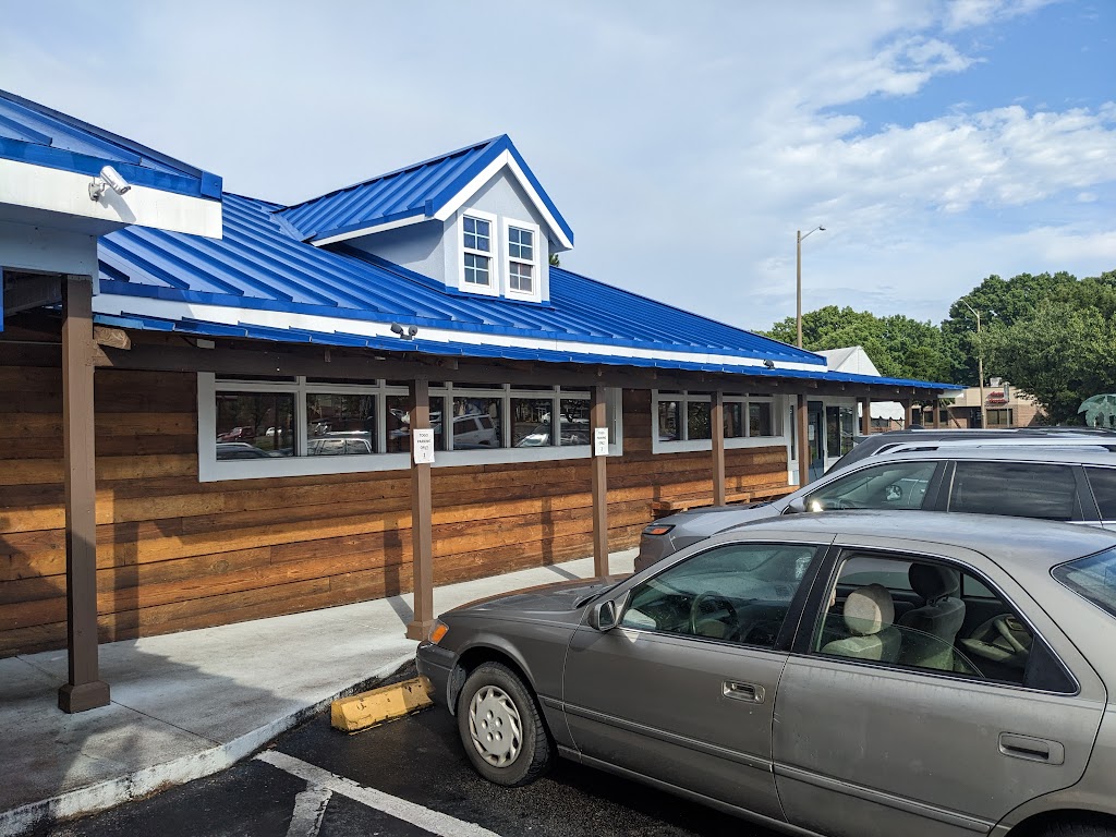 Image of Harpoon Larry's Fish House & Oyster Bar