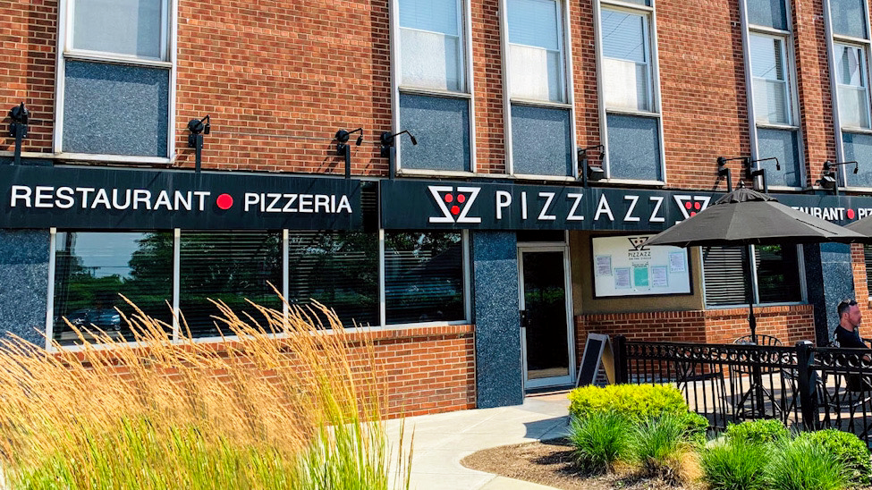 Image of Pizzazz on the Circle
