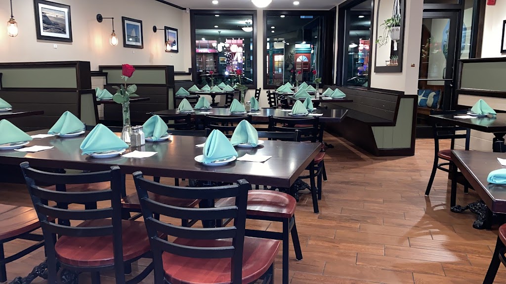 Image of Oliver's Harbor Restaurant & Bar