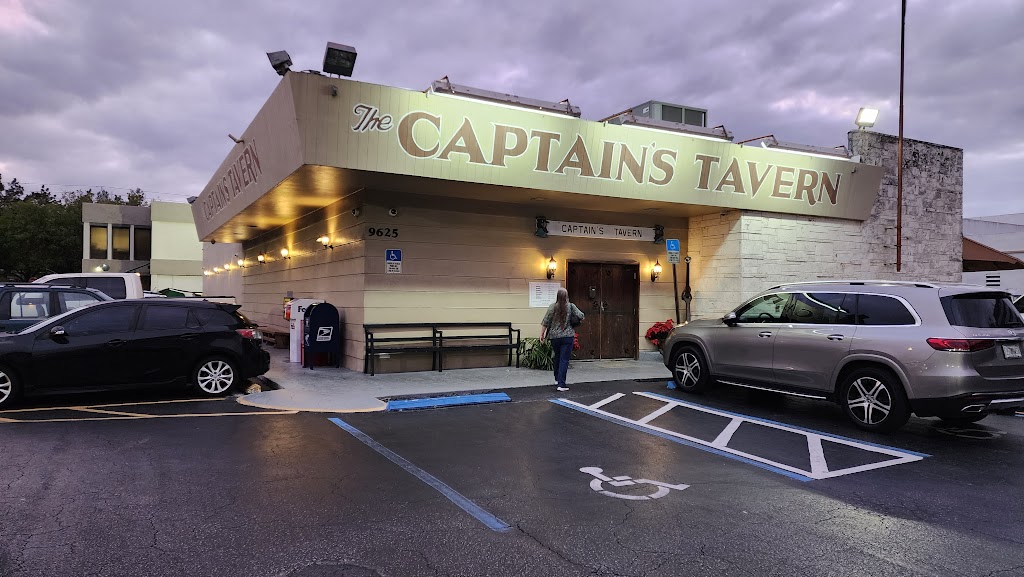Image of Captain's Tavern Restaurant